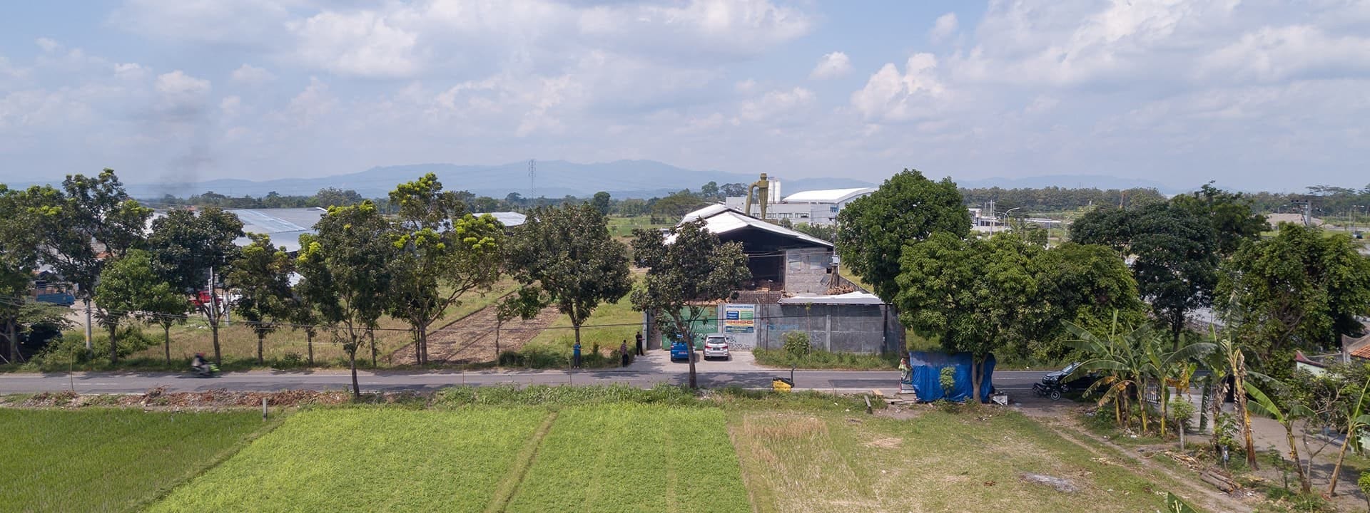 Indoneesias tulevad vana tüüpi saeraamide asemele uued saagimisseadmedith Modern Sawmills